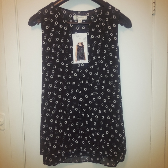 NWT Cristina B Layered Sleeveless Black and White Tunic Tank Top sz M - Picture 2 of 8